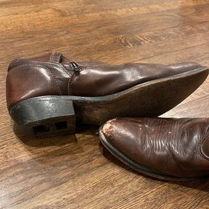 Needs new sole - worn cowboy boots